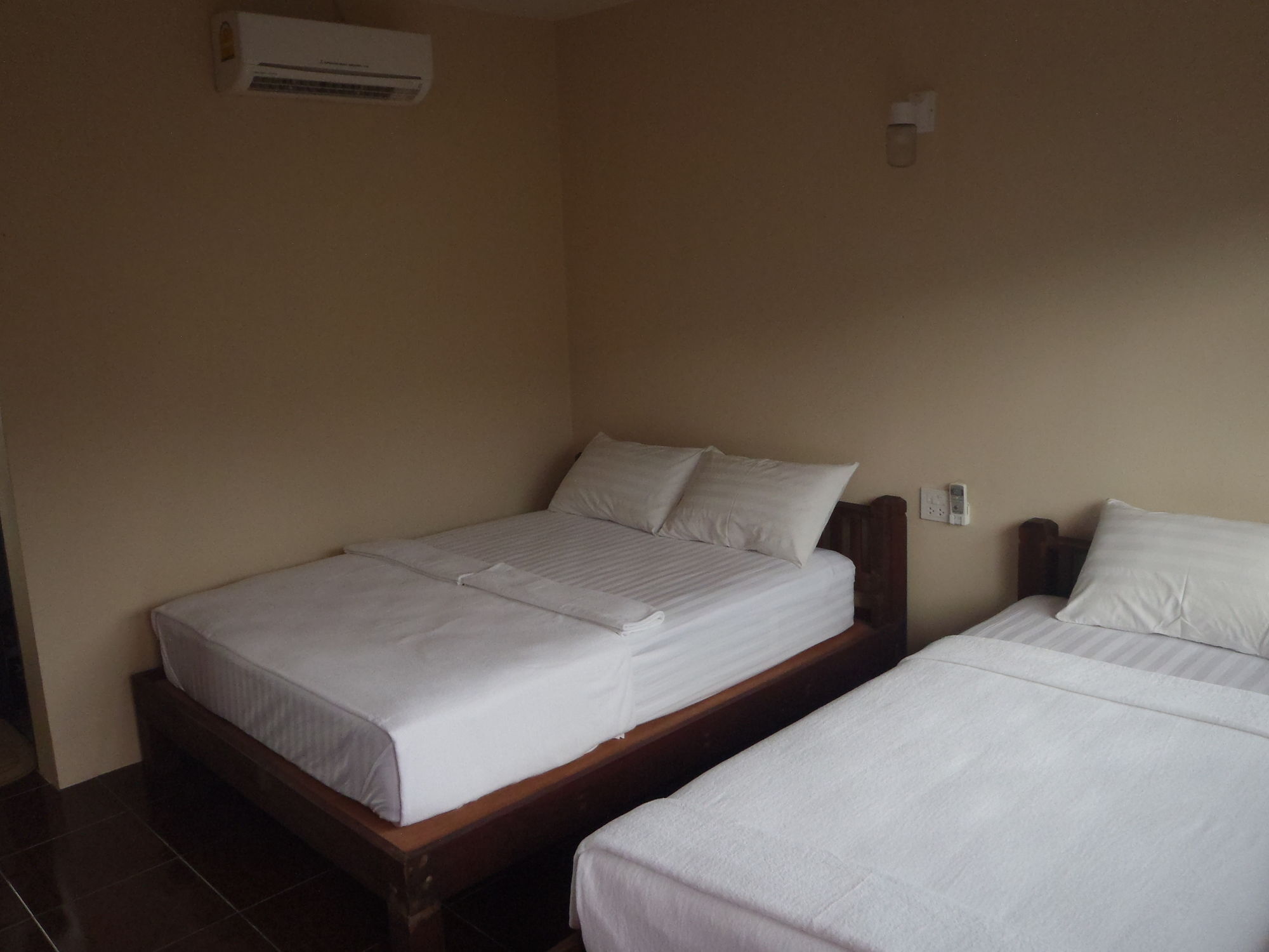 Silver Sands Beach Resort Ko Tao Buitenkant foto