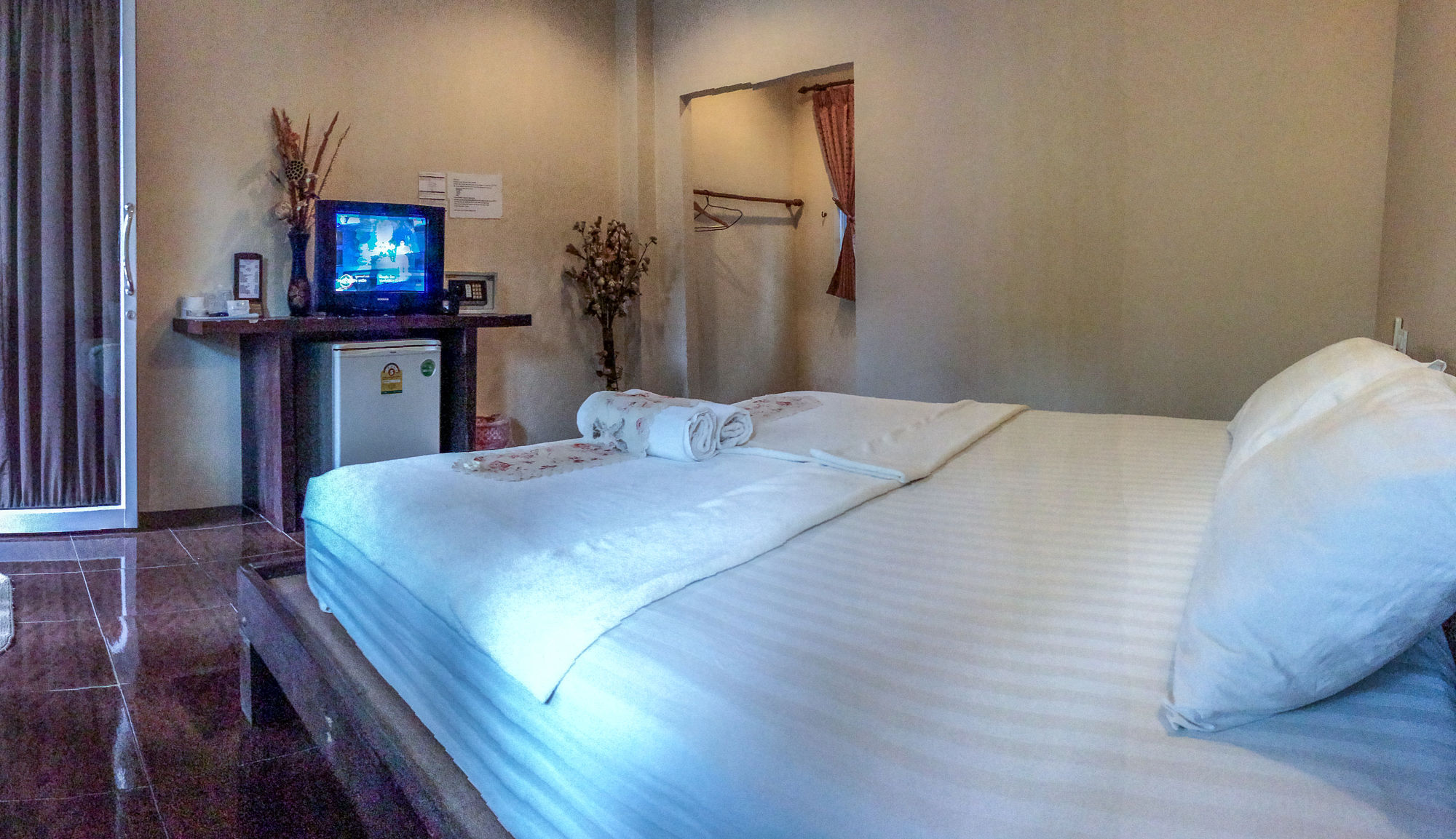 Silver Sands Beach Resort Ko Tao Buitenkant foto