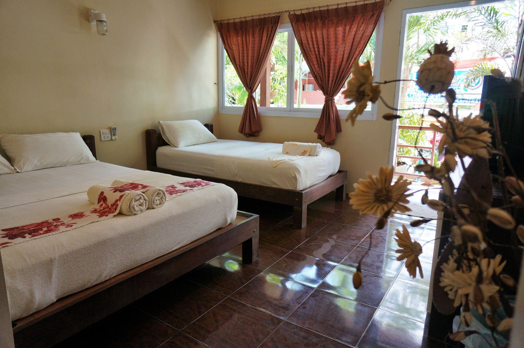 Silver Sands Beach Resort Ko Tao Buitenkant foto